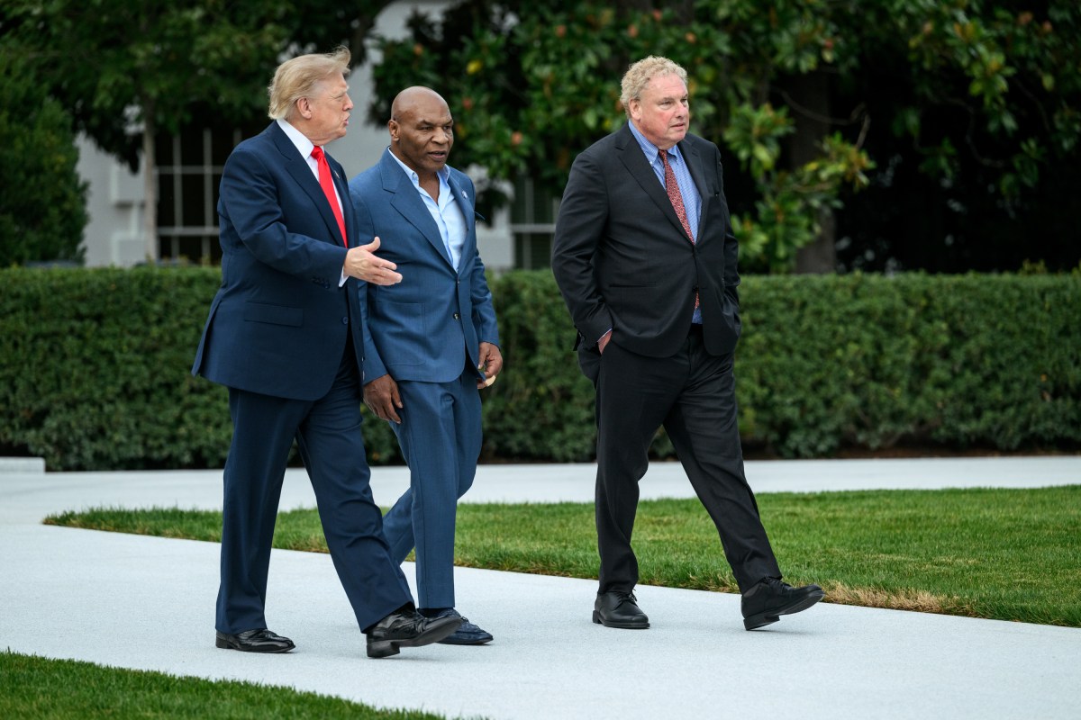 President Donald J. Trump and Mike Tyson board Marine One on the South Lawn of the White House, Friday, October 9, 2026, en route to Joint Base Andrews for a trip to Syracuse, New York. (Official White House Photo by Joyce N. Boghosian)