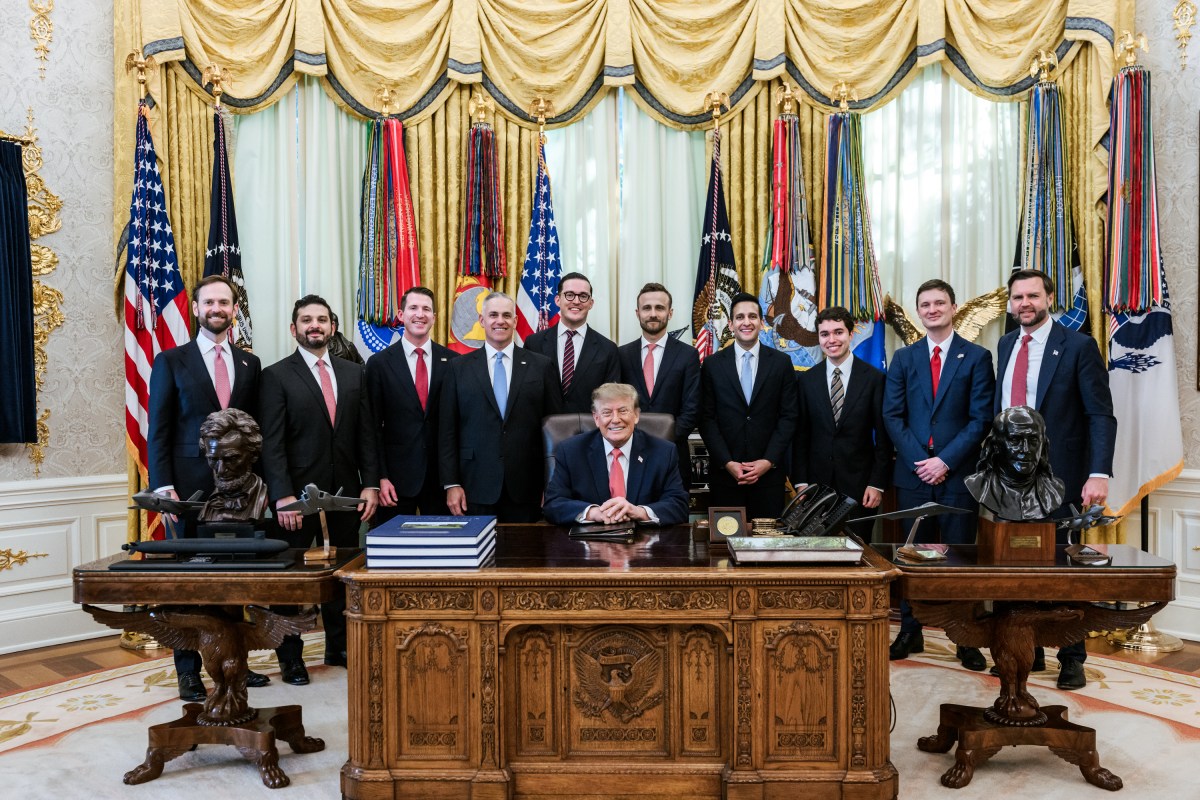 President Donald J. Trump and Vice President JD Vance announce a new $25 million dollar federal Fraud Whistle Blower Incentive Program with the Department of Justice in the Oval Office, Tuesday, October 20, 2026. (Official White House Photo by Joyce N. Boghosian)