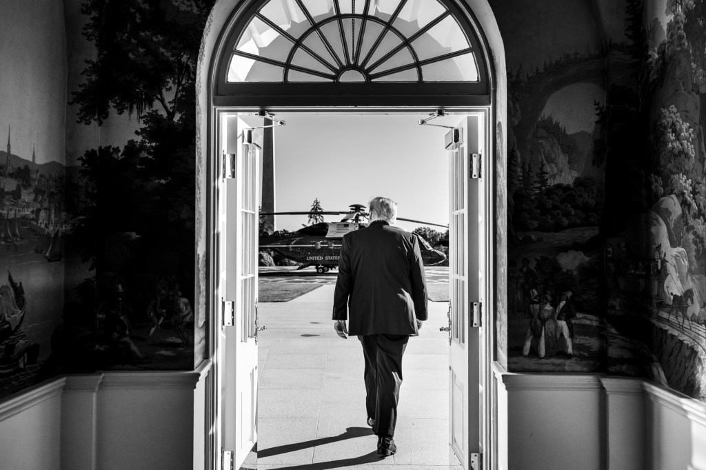 President Donald J. Trump boards Marine One on the South Lawn of the White House, Thursday, October 22, 2026, en route Joint Base Andrew for a campaign trip to Sioux City, Iowa. (Official White House Photo by Joyce N. Boghosian)