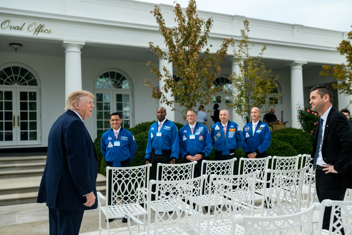 President Donald J. Trump meets with NASA Administrator Jared Isaacman and members of the Artemis III crew (Andre Douglas, Luca Parmitano, Randy Bresnik and Frank Rubio) in the Rose Garden of the White House, Wednesday, October 28, 2026. (Official White House Photo by Molly Riley)