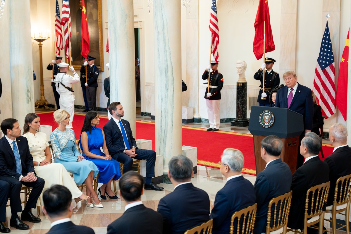 Vice President JD Vance attends a State Arrival Ceremony for Chinese President Xi Jinping and Madame Peng, Thursday, September 24, 2026. (Official White House Photo by Emily J. Higgins)